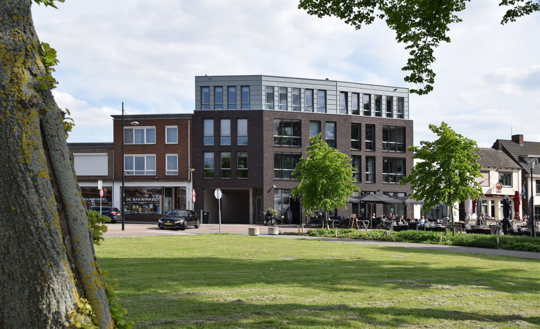 Appartementen en horeca aan de haven - Maasbracht , Engelman Architecten